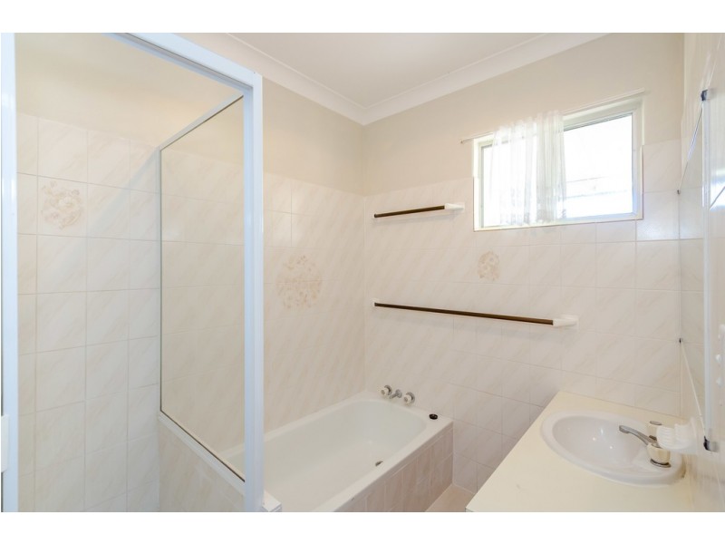 12 Potter Street, Clinton QLD 4680