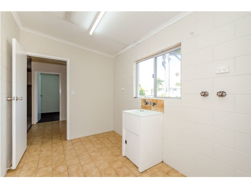 12 Potter Street, Clinton QLD 4680