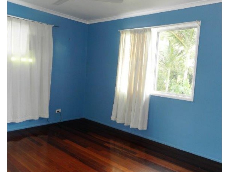 15 Berrigan Court, Kin Kora QLD 4680