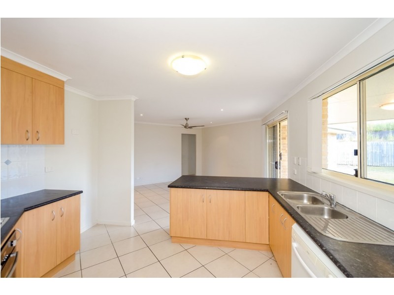 14 BRIDGEMAN PLACE, New Auckland QLD 4680