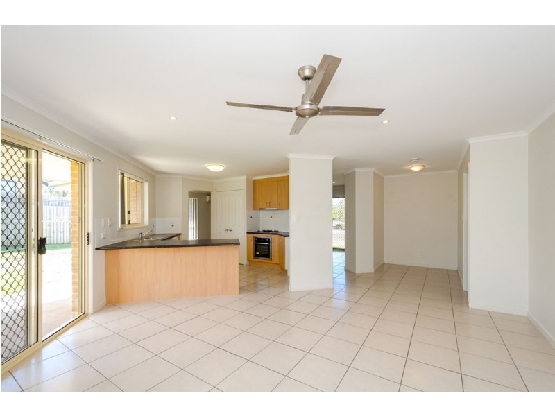 14 BRIDGEMAN PLACE, New Auckland QLD 4680