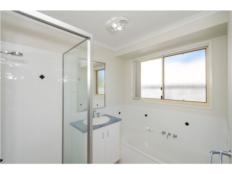 14 BRIDGEMAN PLACE, New Auckland QLD 4680