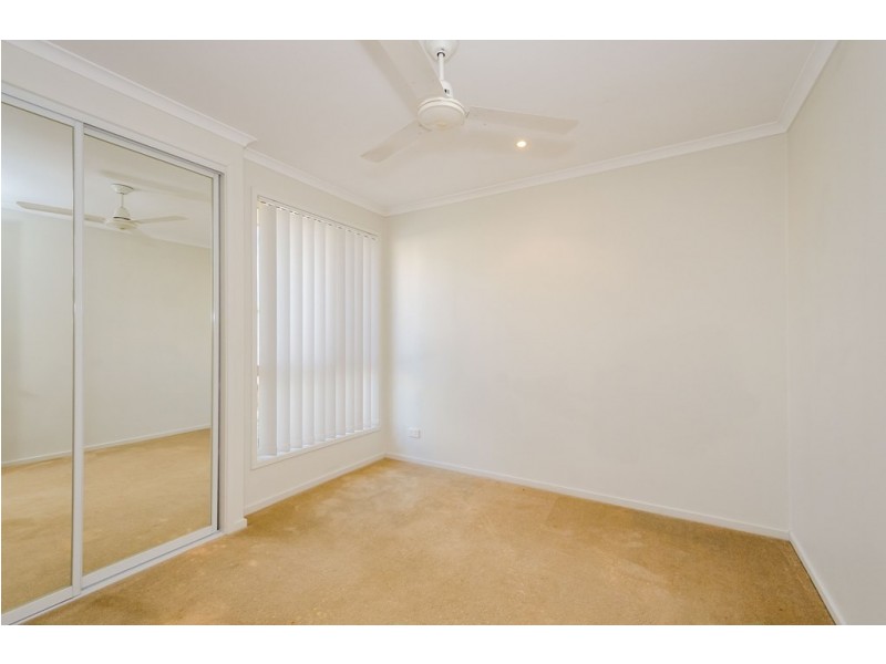 14 BRIDGEMAN PLACE, New Auckland QLD 4680