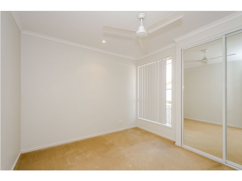 14 BRIDGEMAN PLACE, New Auckland QLD 4680