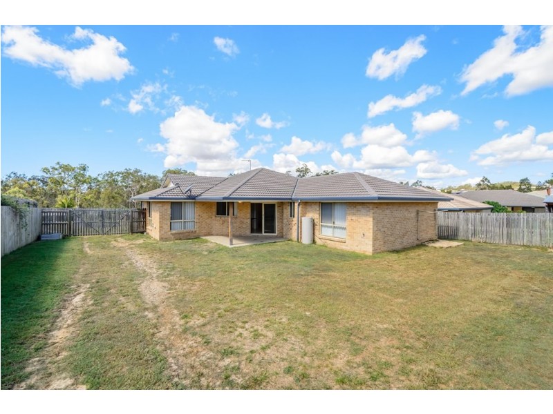 14 BRIDGEMAN PLACE, New Auckland QLD 4680