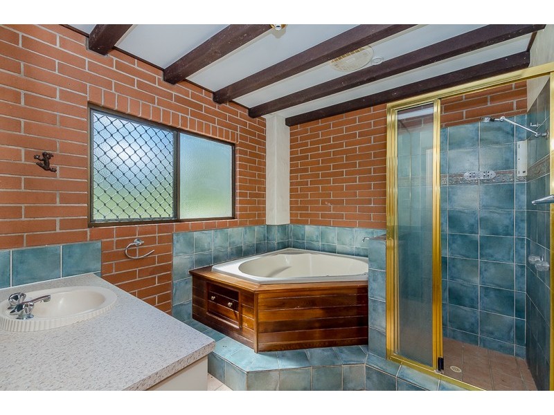 4035 DAWSON HIGHWAY, Wooderson QLD 4680