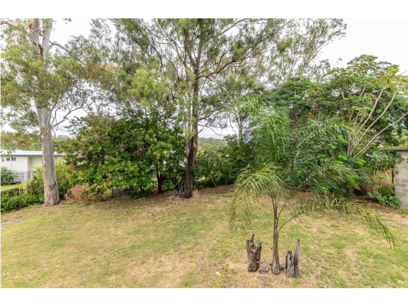 10 Barry Street, West Gladstone QLD 4680