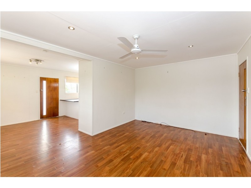 4 Gannet Street, New Auckland QLD 4680