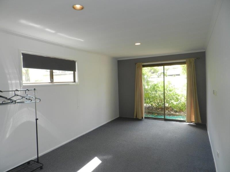 17 Mycumbene Way, Glen Eden QLD 4680