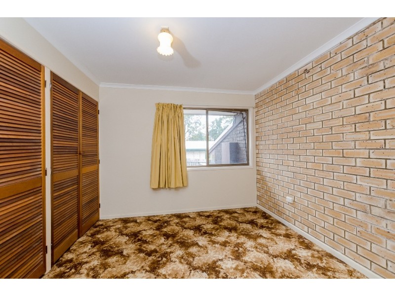 Unit 1-2/4 Camille Street, Clinton QLD 4680