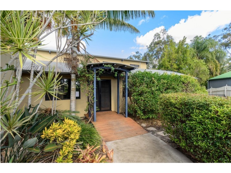 18 Llewellyn Close, Clinton QLD 4680