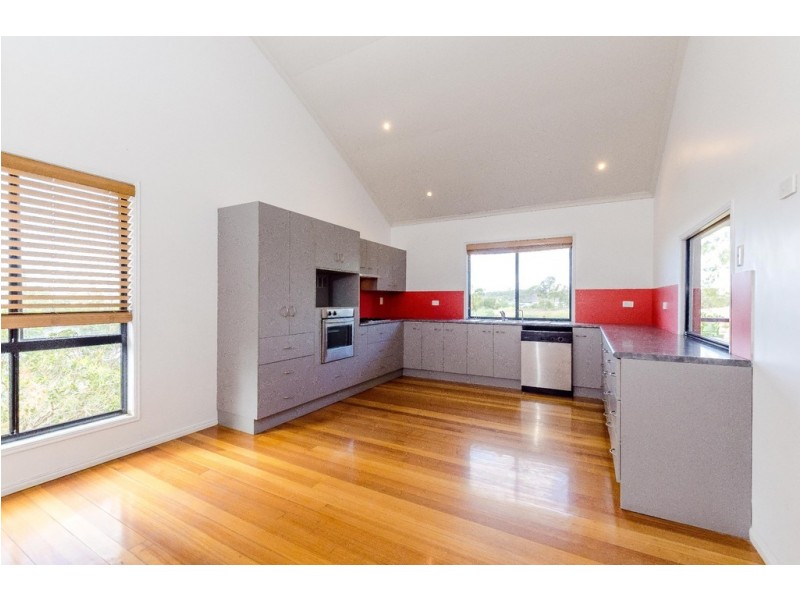 18 Llewellyn Close, Clinton QLD 4680