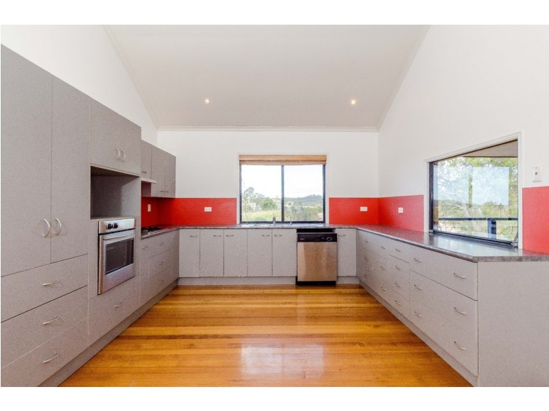 18 Llewellyn Close, Clinton QLD 4680