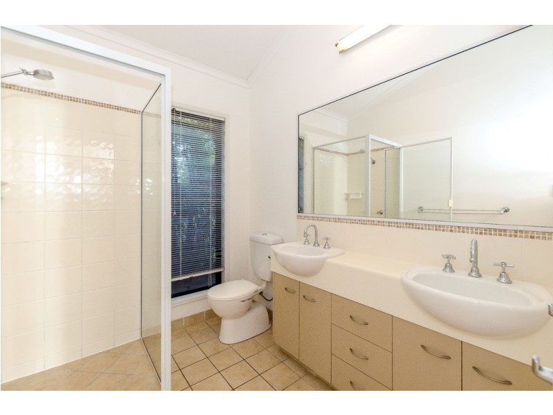 18 Llewellyn Close, Clinton QLD 4680