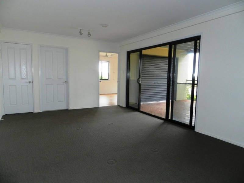 18 Llewellyn Close, Clinton QLD 4680