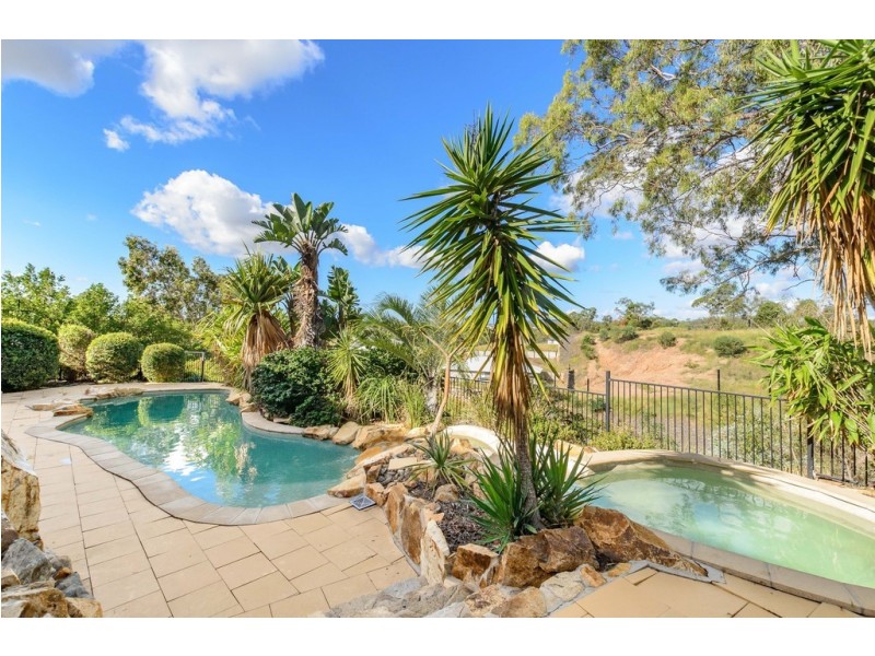 18 Llewellyn Close, Clinton QLD 4680