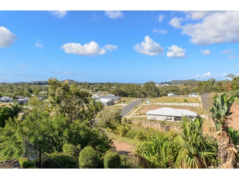 18 Llewellyn Close, Clinton QLD 4680