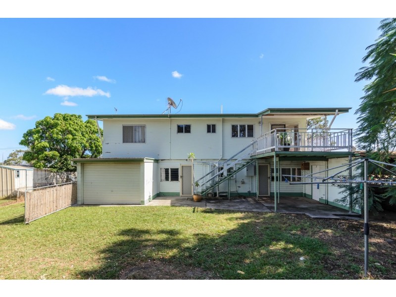 12 Barry Street, West Gladstone QLD 4680
