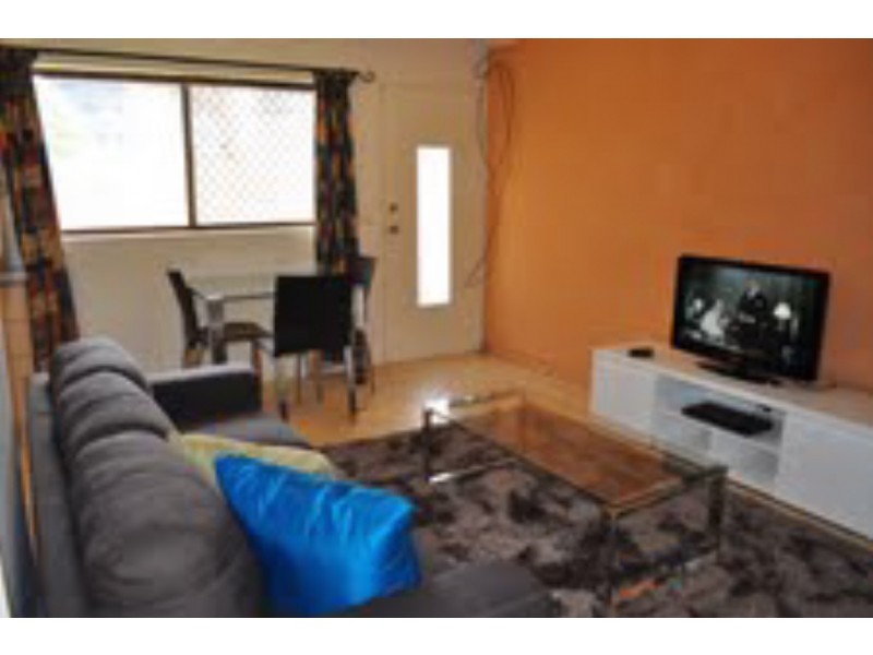 5 253 AUCKLAND STREET, South Gladstone QLD 4680