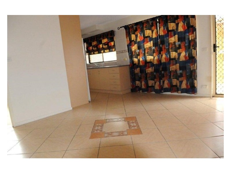 5 253 AUCKLAND STREET, South Gladstone QLD 4680