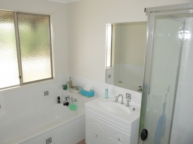 591 Hutt Creek Road, Bracewell QLD 4695