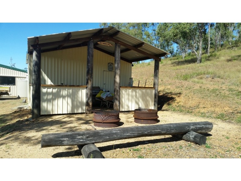 591 Hutt Creek Road, Bracewell QLD 4695