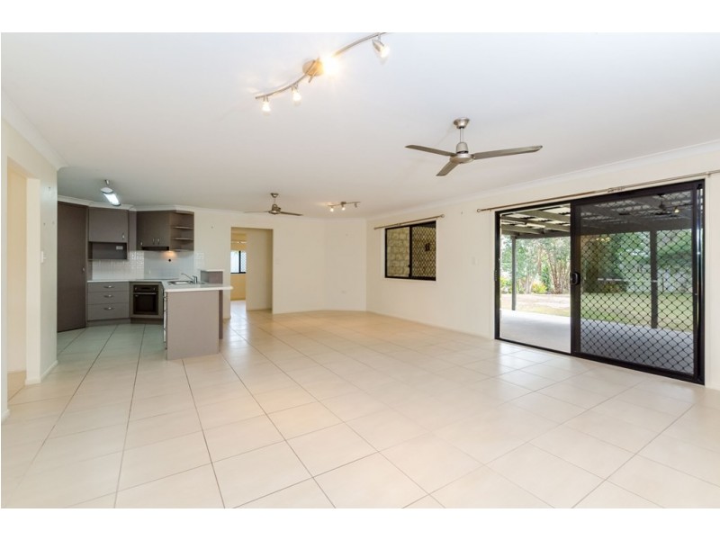 7 Ronald Crescent, Benaraby QLD 4680