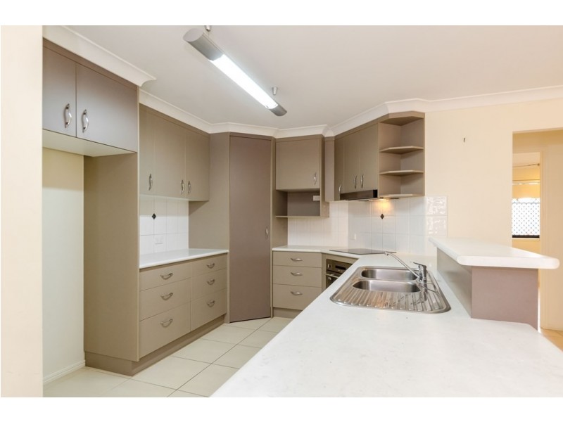 7 Ronald Crescent, Benaraby QLD 4680