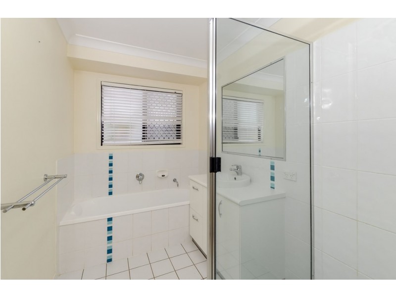 7 Ronald Crescent, Benaraby QLD 4680