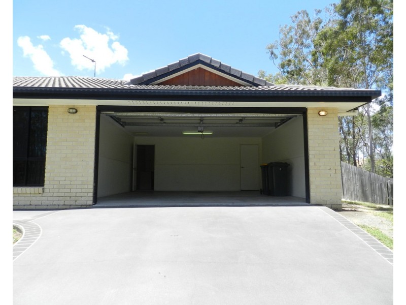 8 Skyline Drive, Gladstone QLD 4680