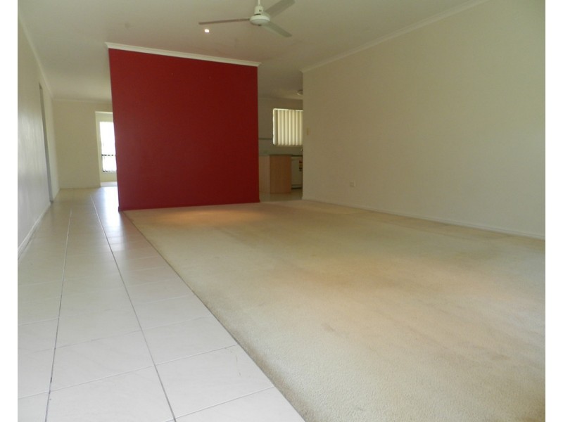 8 Skyline Drive, Gladstone QLD 4680