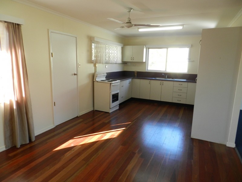 21 Cook Street, West Gladstone QLD 4680