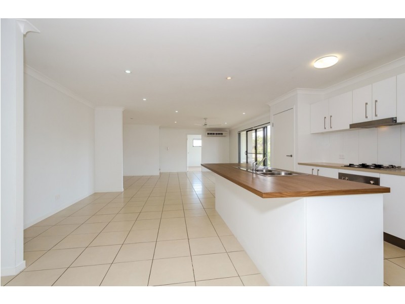 21 Windjana Court, New Auckland QLD 4680