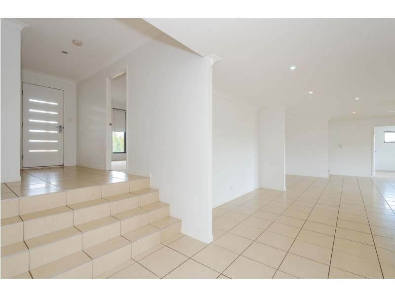 21 Windjana Court, New Auckland QLD 4680