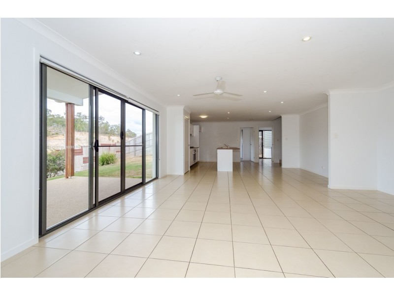 21 Windjana Court, New Auckland QLD 4680