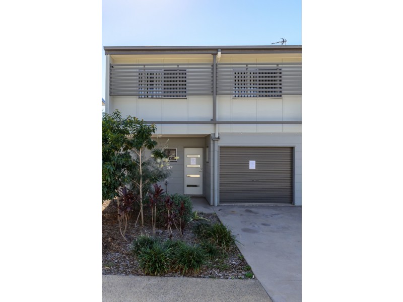 37/2-4 Beezley Street, Glen Eden QLD 4680