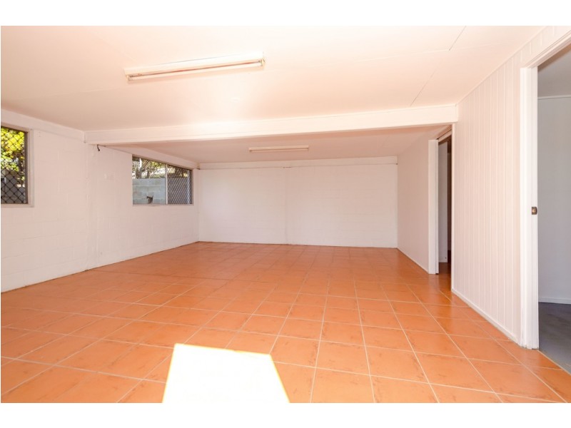 33 Busteed Street, West Gladstone QLD 4680