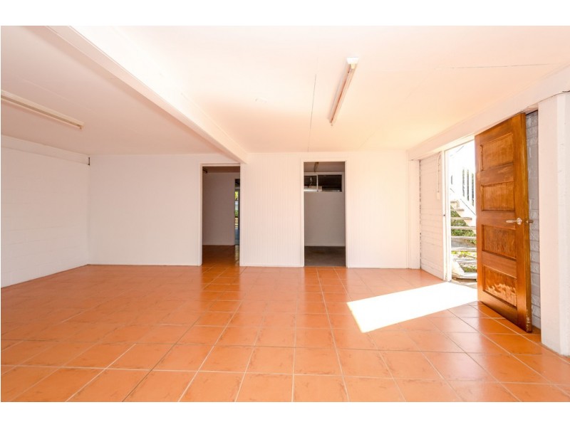 33 Busteed Street, West Gladstone QLD 4680