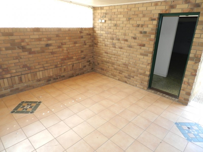 6 CARPENTARIA CLOSE, Clinton QLD 4680