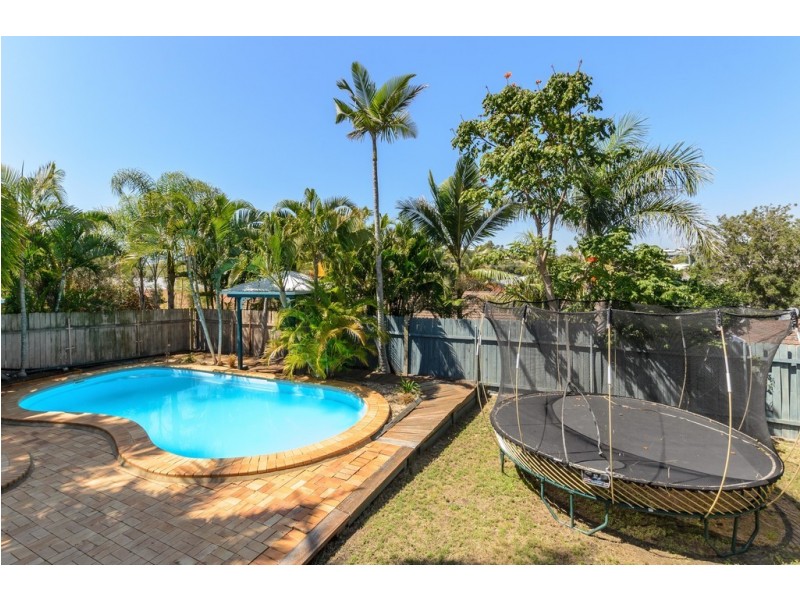 13 Winnecke Road, Tannum Sands QLD 4680
