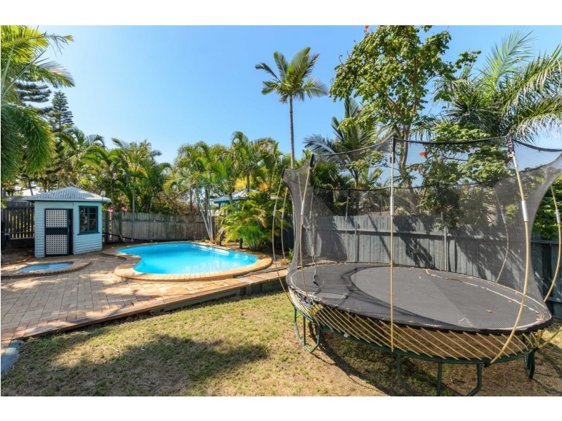 13 Winnecke Road, Tannum Sands QLD 4680
