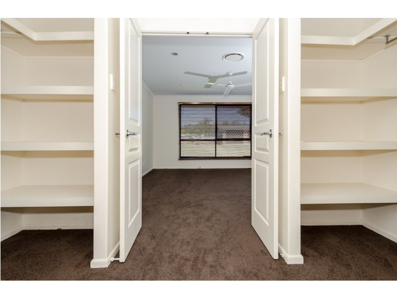 26 PARKSVILLE DRIVE, New Auckland QLD 4680