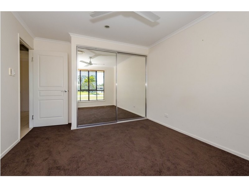 26 PARKSVILLE DRIVE, New Auckland QLD 4680