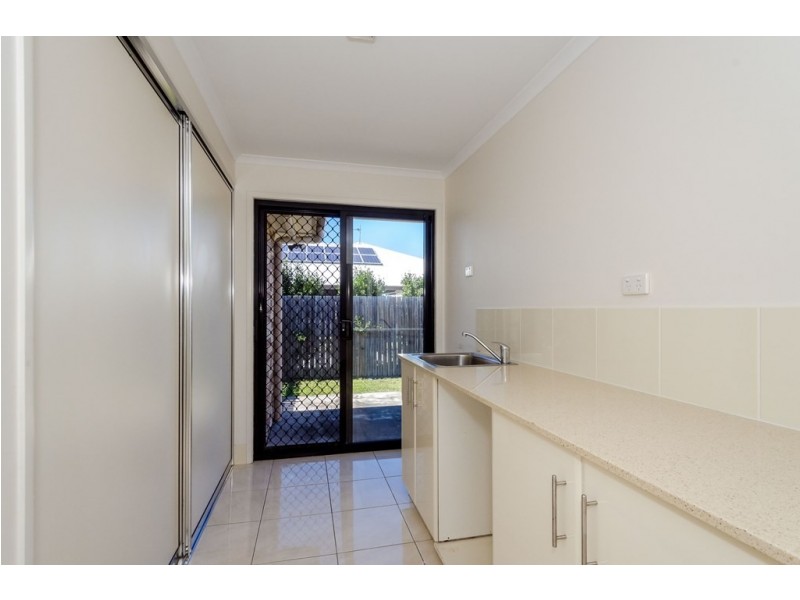 26 PARKSVILLE DRIVE, New Auckland QLD 4680