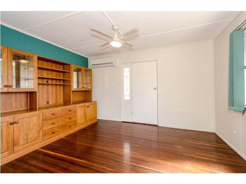 12 Geraldine Street, West Gladstone QLD 4680