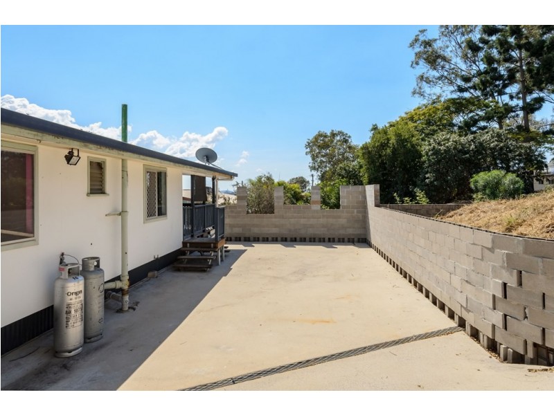 12 Geraldine Street, West Gladstone QLD 4680