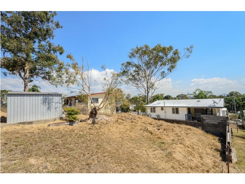 12 Geraldine Street, West Gladstone QLD 4680