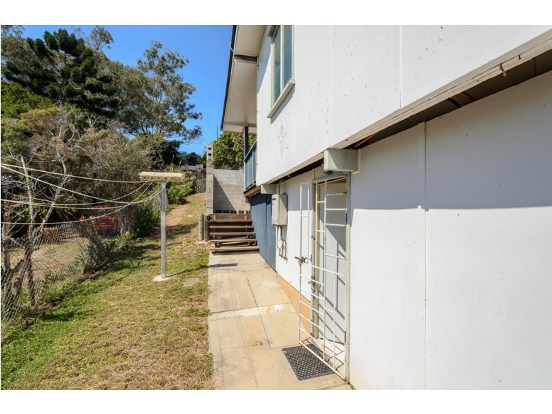 12 Geraldine Street, West Gladstone QLD 4680