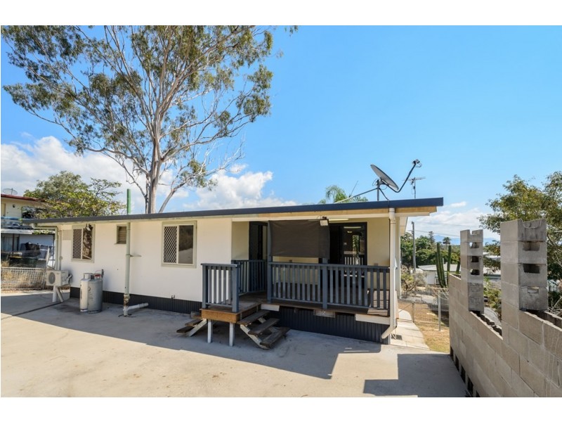 12 Geraldine Street, West Gladstone QLD 4680