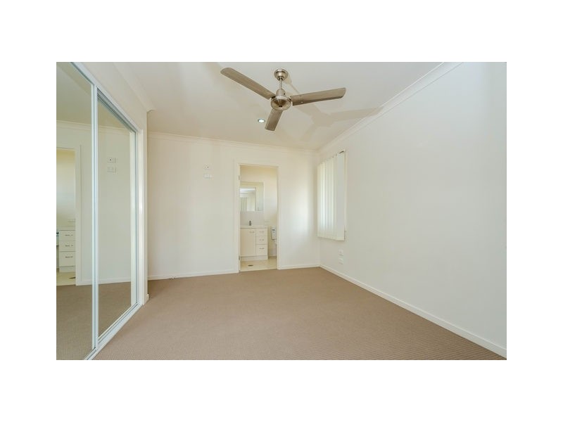 5 STONEYBROOK DRIVE, Glen Eden QLD 4680